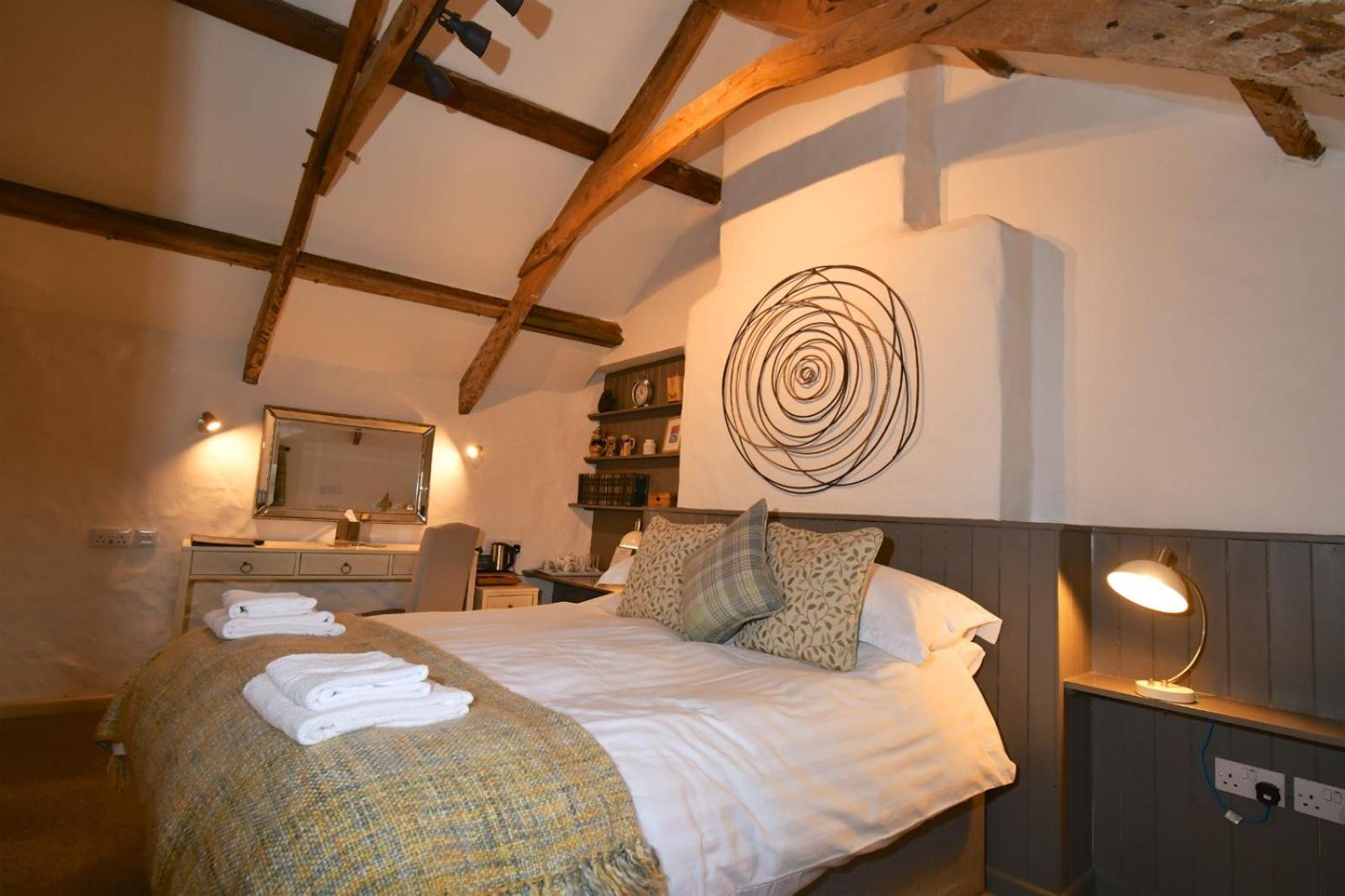 Carew Inn Экстерьер фото